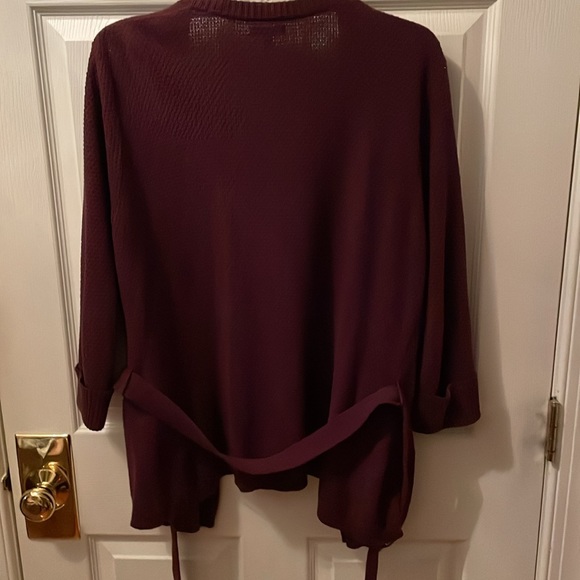 $8 bundled! Large Wine cotton open cardigan, ornamental metal buttons wrap tie - Picture 6 of 9